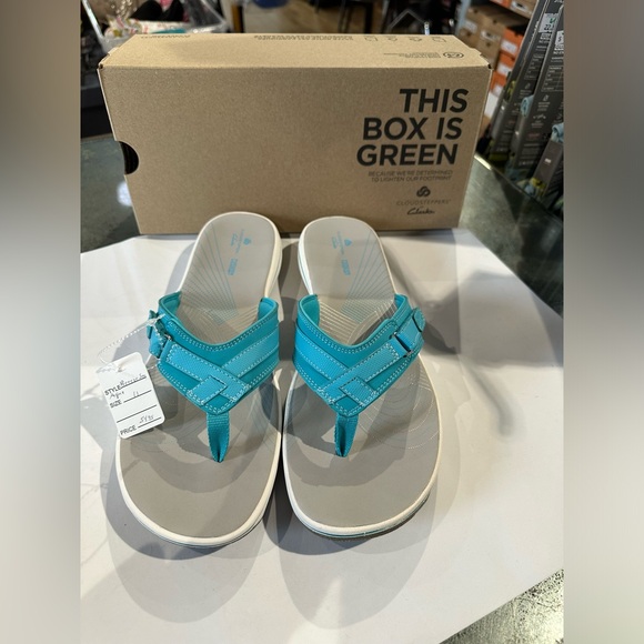 Clark’s Cloudsteppers - Picture 2 of 5